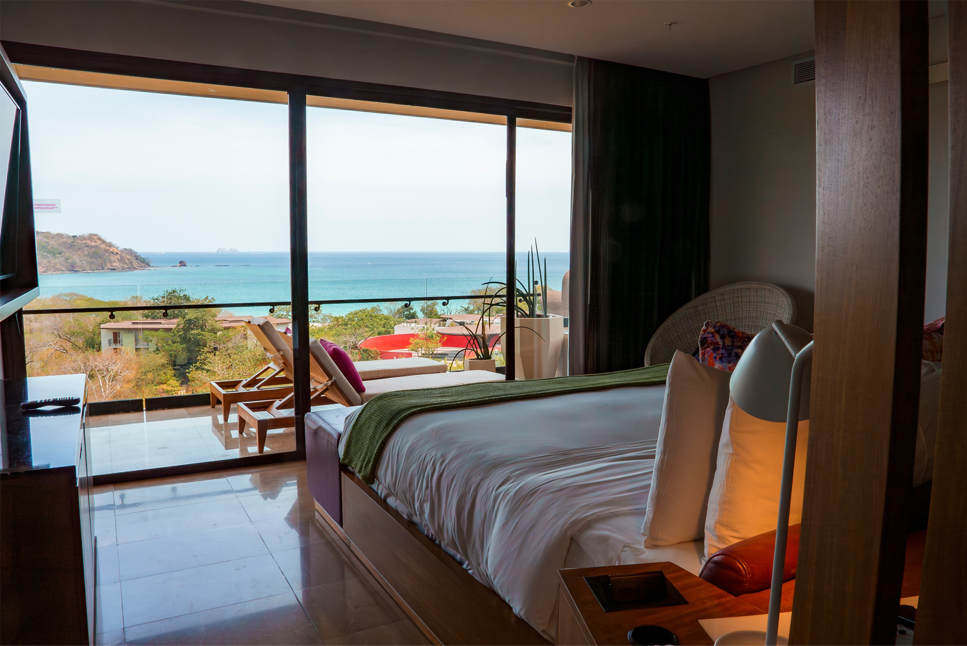 Why an Exclusive Listing Is the Smartest Way to Sell Your Property in Costa Rica